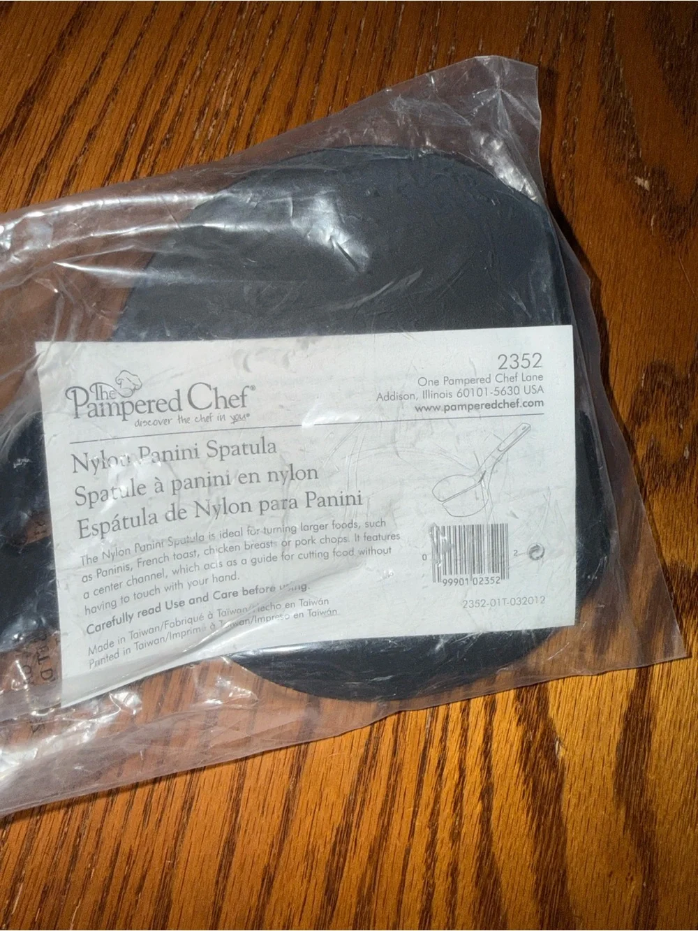 Pampered Chef Panini Spatula 2352 Black Nylon Hamburger Sandwich Turner New Flip
